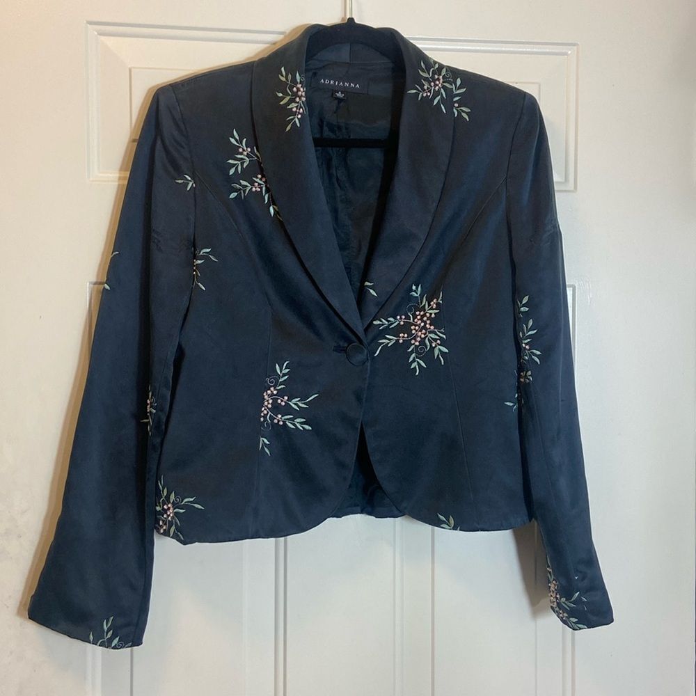 Adrianna Embroidery Sequins Silk 💯 Women’s Suit Blazer Size 8